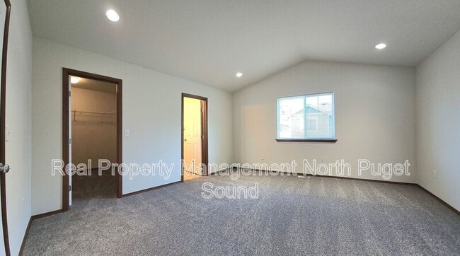 Building Photo - 11732 12th Pl W