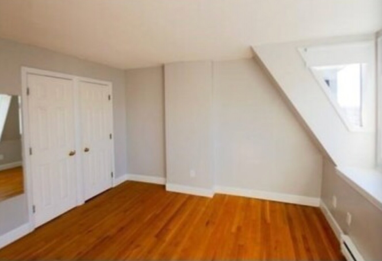 Building Photo - 471 Massachusetts Ave