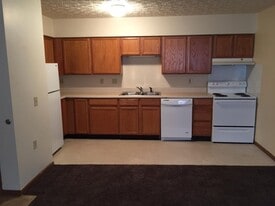 Building Photo - Dylan Heights Apts