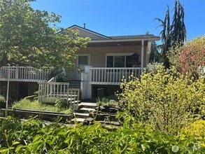 Building Photo - 4020 Grand Ave