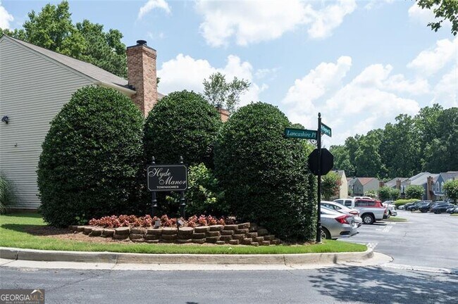 Building Photo - 6622 Wellington Square