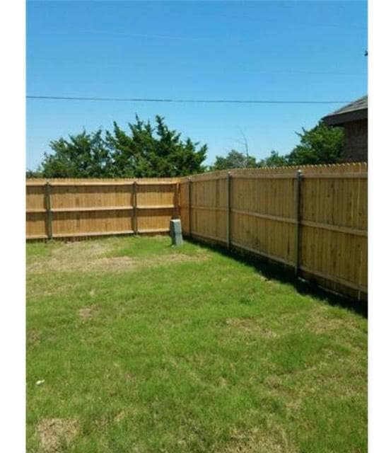 Building Photo - 638 Teakwood Dr