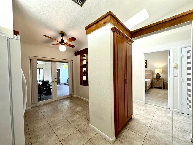 Building Photo - 22716 Vistawood Way