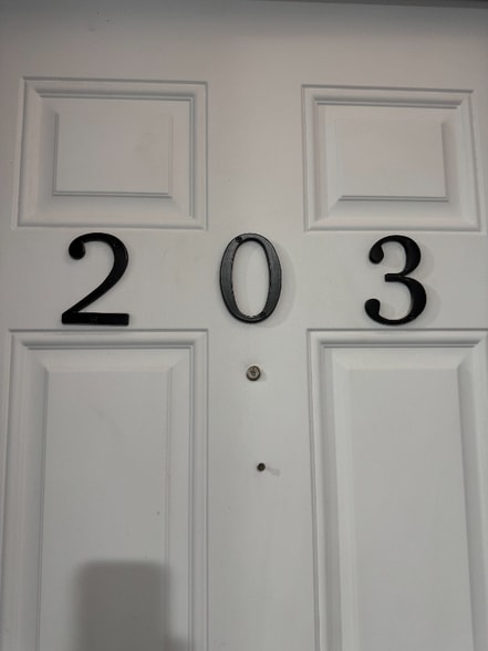 Primary Photo - 2624 N Milwaukee Ave