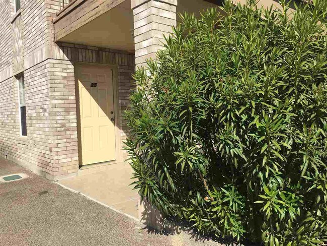 Building Photo - 504 Shiloh Dr