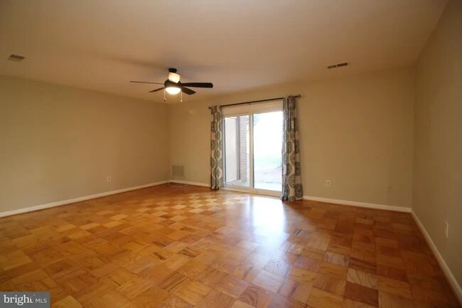 Building Photo - 3712 Steppes Ct