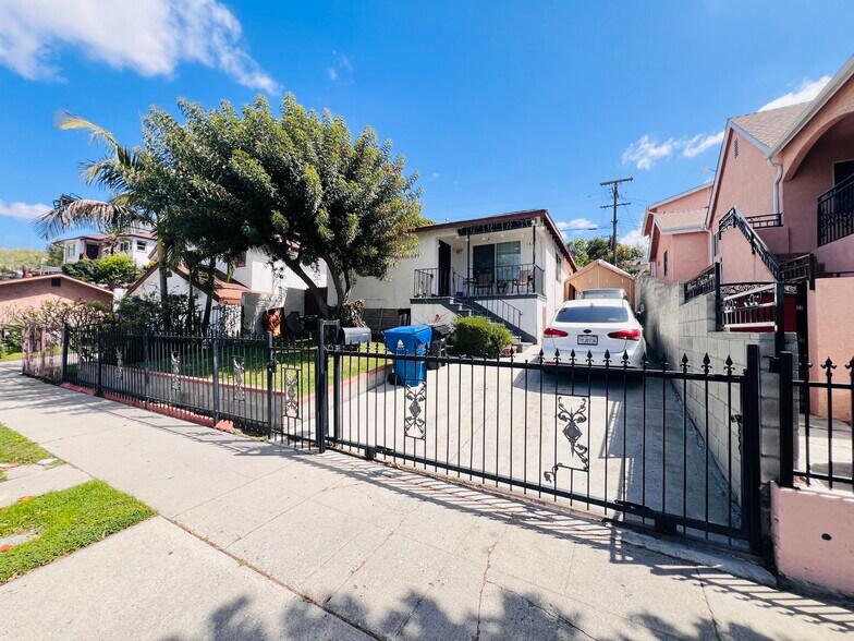 Building Photo - 1836 Boca Ave