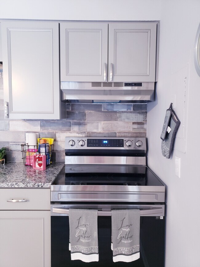 Building Photo - 8211 12th Way N