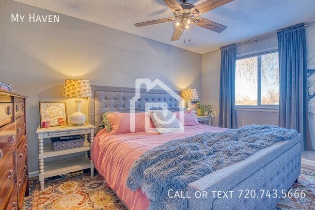 Building Photo - 15169 E Columbia Dr