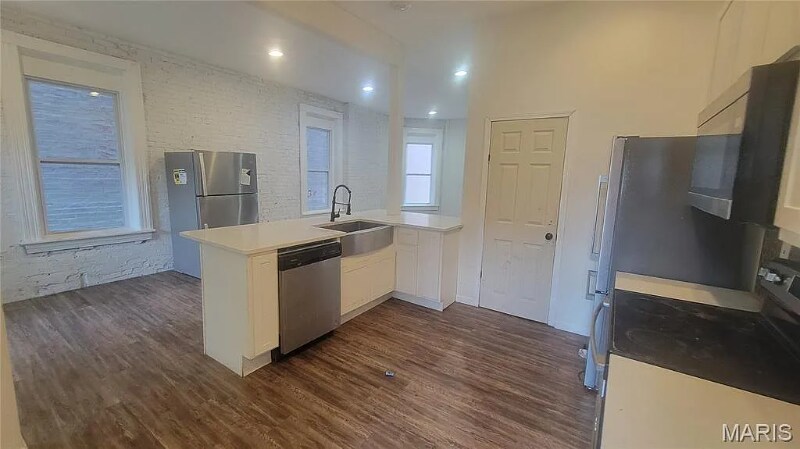 Building Photo - 3614 Iowa Ave