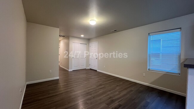 Building Photo - *$900 off!* 2BD I 2BA Home - Bear Creek in...