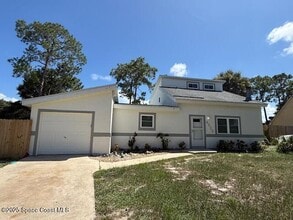 Building Photo - 4535 Sugartown St