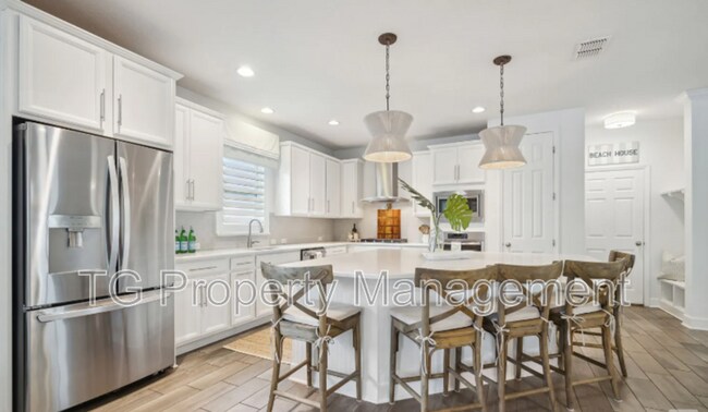 Building Photo - 456 Stone Ridge Dr