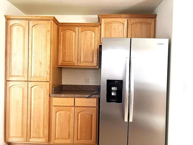 Building Photo - 4539 Redwood St