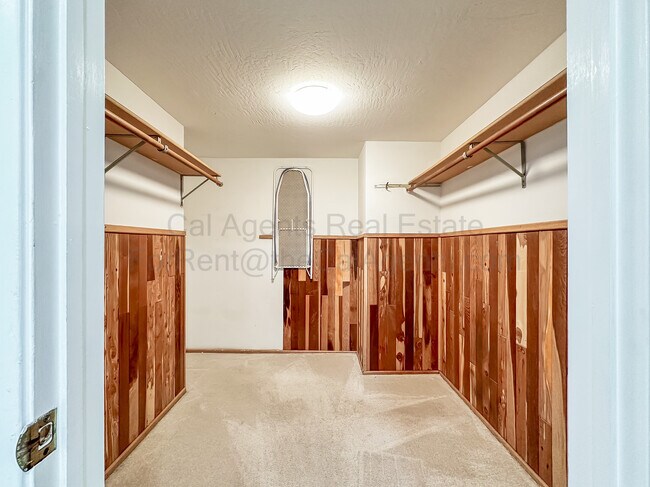 Building Photo - 2306 D St