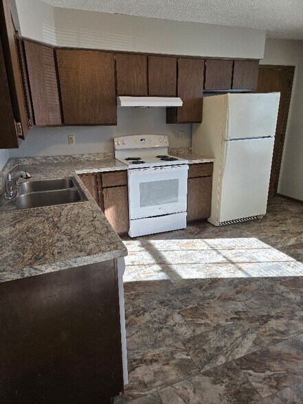 Building Photo - 2308 Crescent