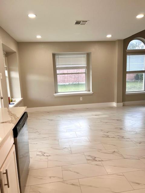 Building Photo - 922 Gentry Dr