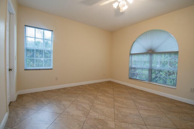 Building Photo - 12094 Citrus Grove Blvd