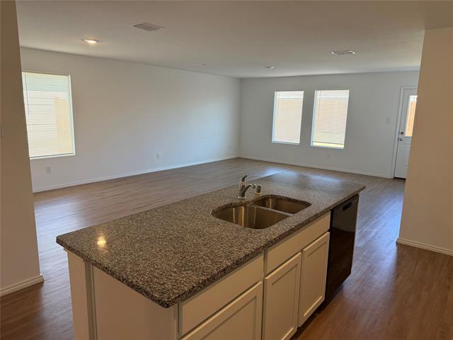 Building Photo - 330 Mahogany Ln