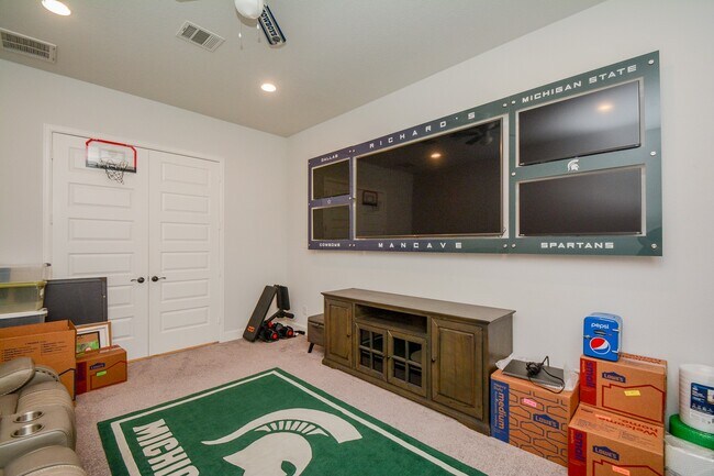 Building Photo - 11947 Gramina Way