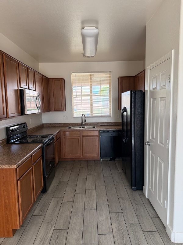 Building Photo - 4923 S 99th Dr