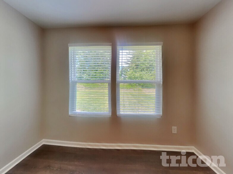 Building Photo - 1037 Bitting Hall Cir