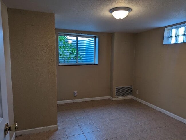 Building Photo - 22659 Old Hwy 169