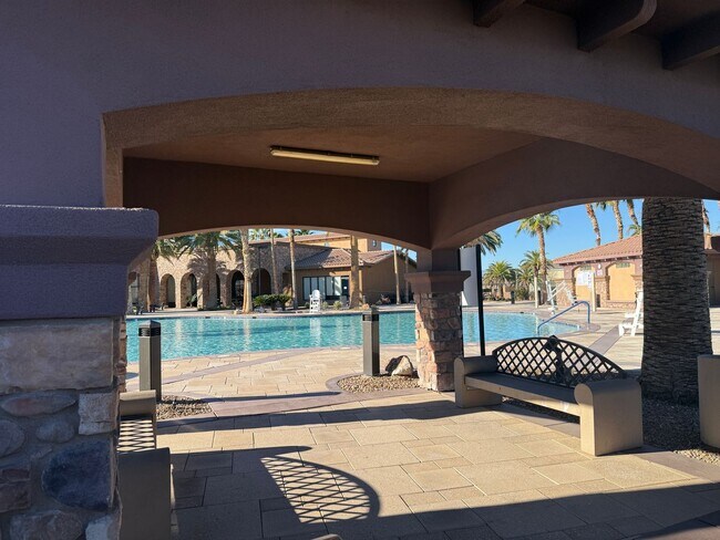 Building Photo - Great single story home 4 beds 3 baths in Henderson