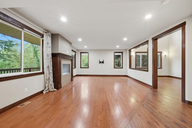 Building Photo - Stunning Finn Hill Retreat — Space, Style & Privacy