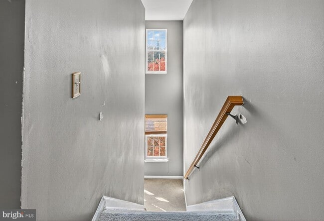 Building Photo - 1062 Lamberton St