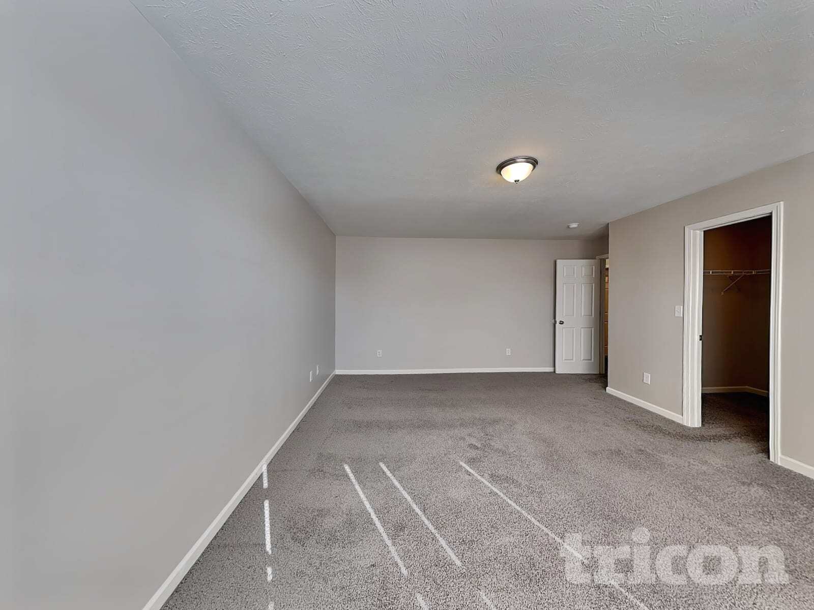 Building Photo - 561 Grassy Bend Dr