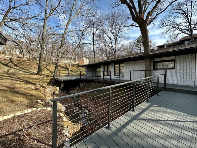 Building Photo - Newly Renovated, 3-Bed Home in South Tulsa