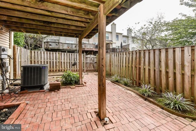 Building Photo - 3801 Grand Jct Ct