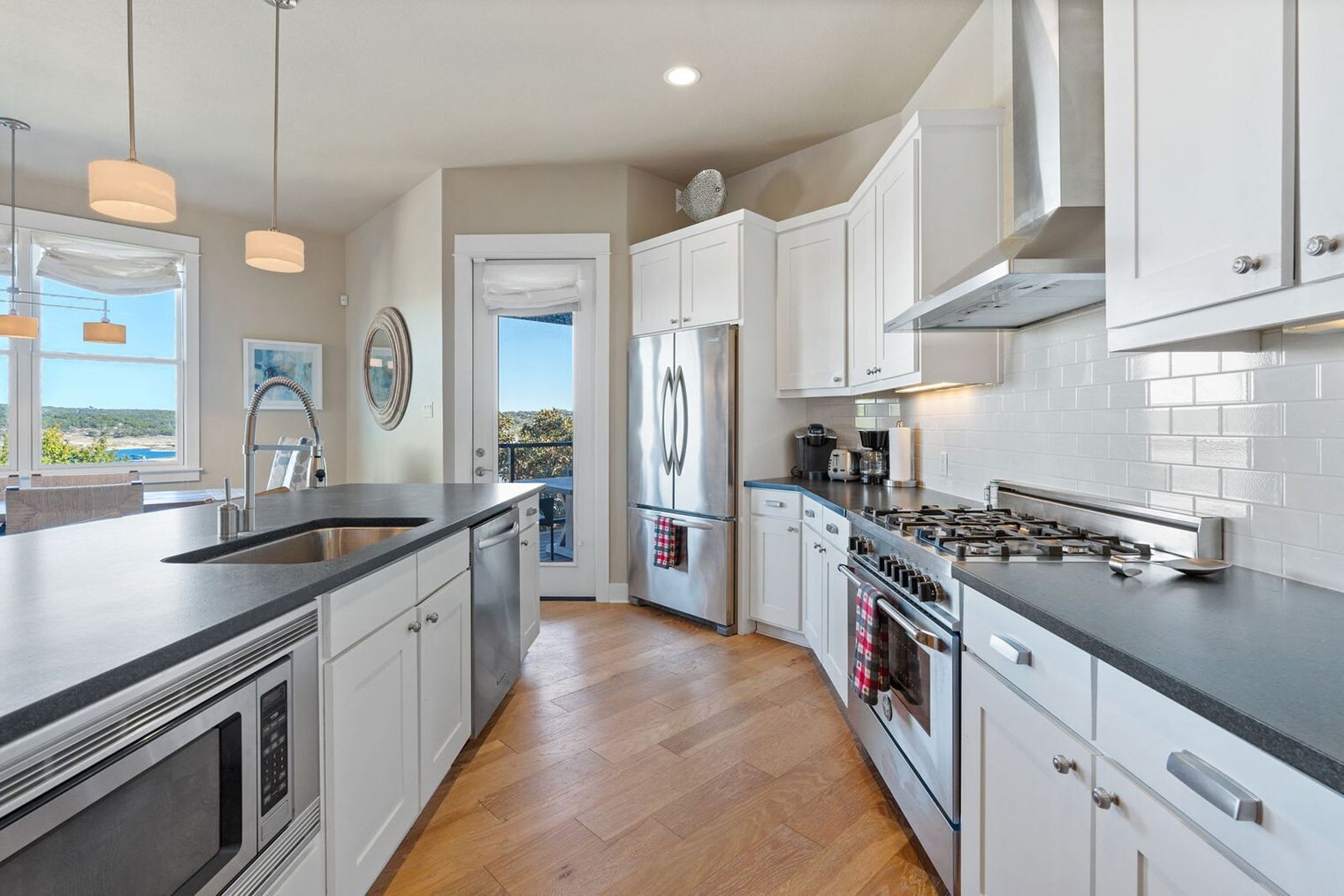 Building Photo - 2208 Sea Biscuit Cove