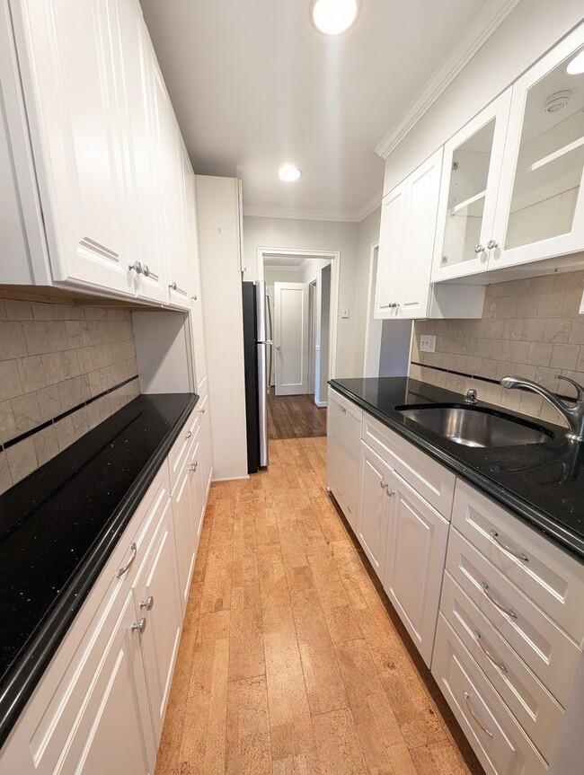 Building Photo - Rock Creek Village Condominium