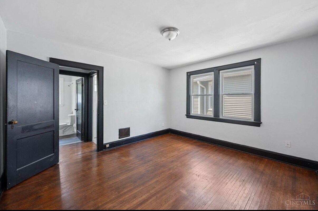 Building Photo - 1535 Blair Ave