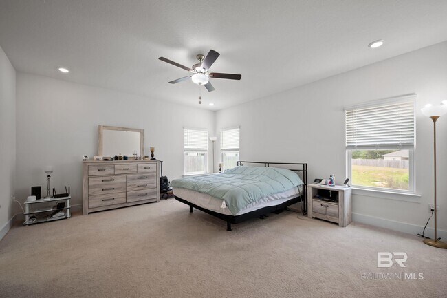 Building Photo - 25299 Thistle Chase Dr