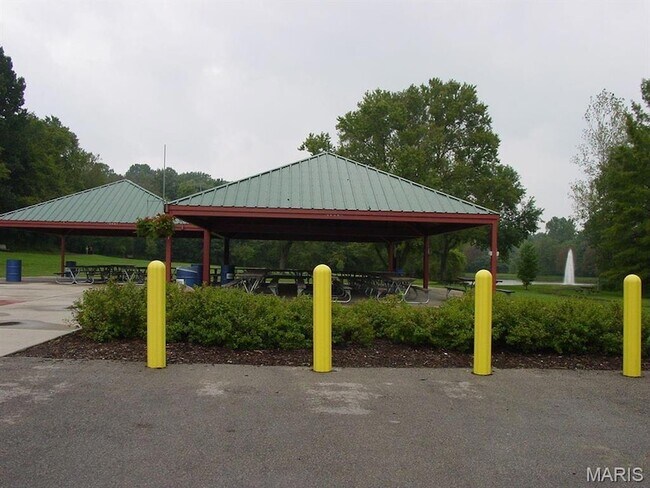Building Photo - 1219 Blairshire Dr