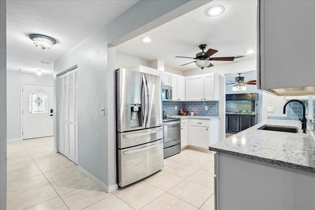 Building Photo - 1302 Georgetowne Cir