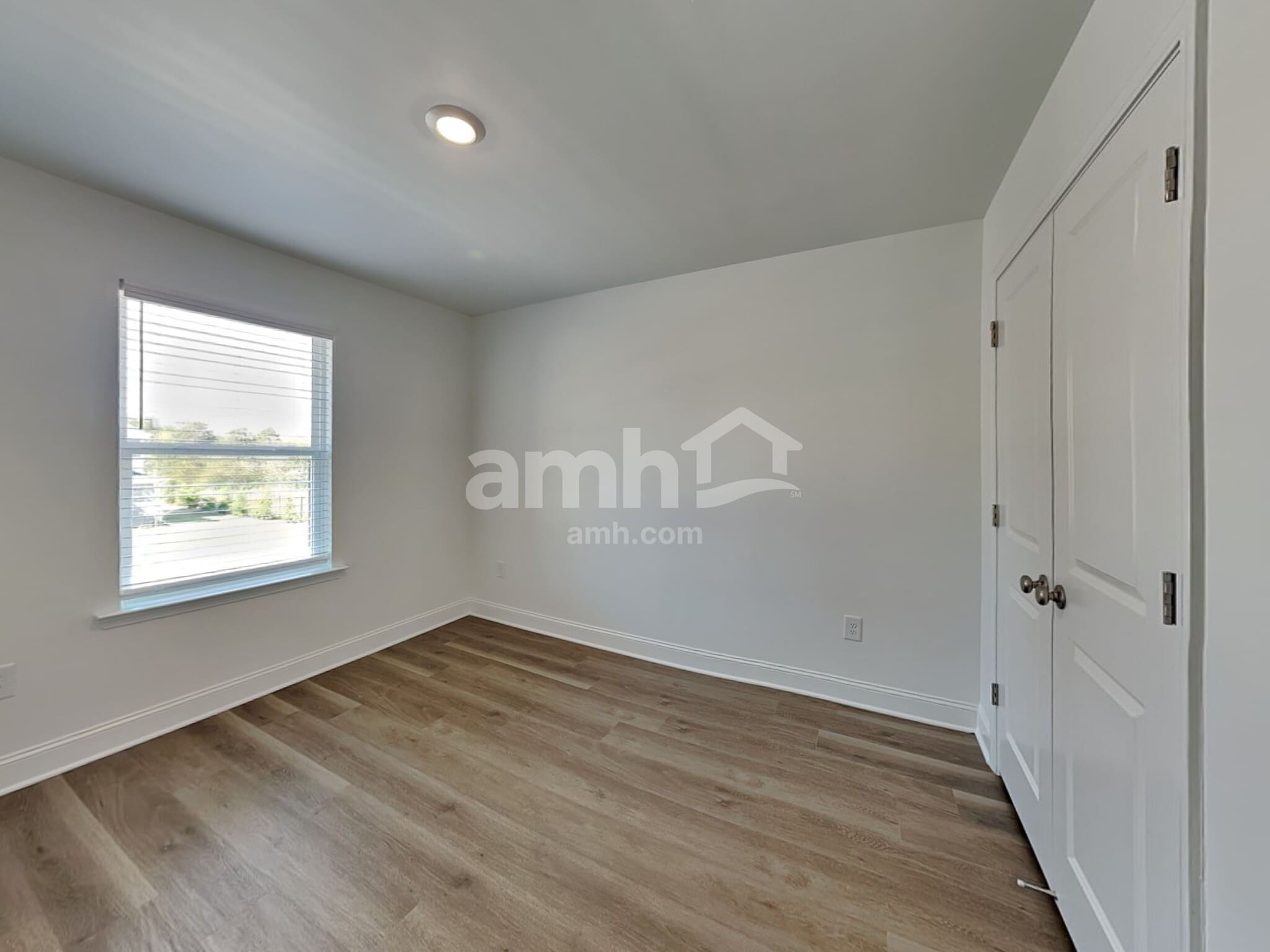 Building Photo - 955 Carnelian Ln