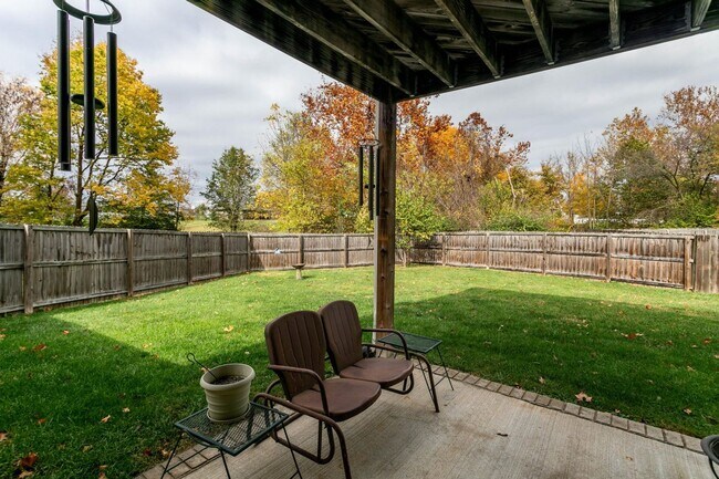 Building Photo - 403 Camel Ct