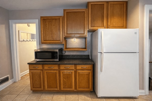 Building Photo - 532 E Greenlawn Ave