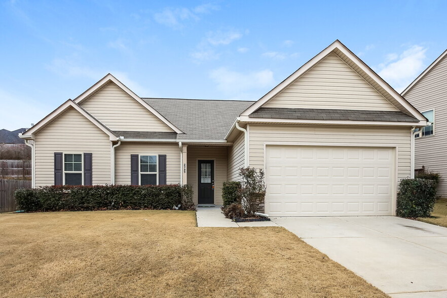 Building Photo - 392 Pinnacle Dr.