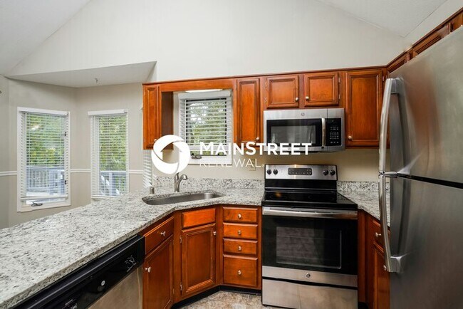 Building Photo - 3 Bedroom Pet-Friendly Home in Louisville,...