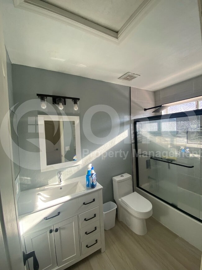 Building Photo - 877 W Shellfish Dr