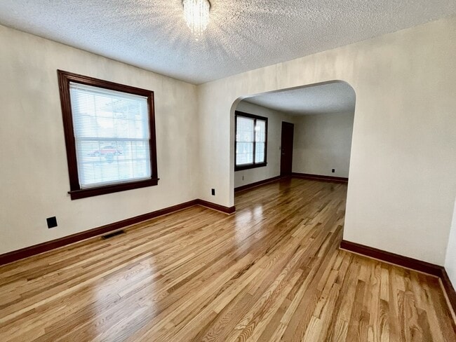 Building Photo - All Brick Ranch Home in Kempsville W/HUGE Yard - Sunroom - Detached 2-Car Garage PLUS Workshop & ...