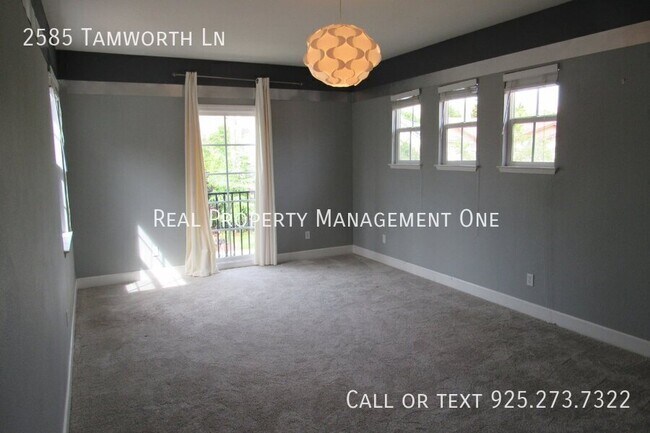 Building Photo - 2585 Tamworth Ln