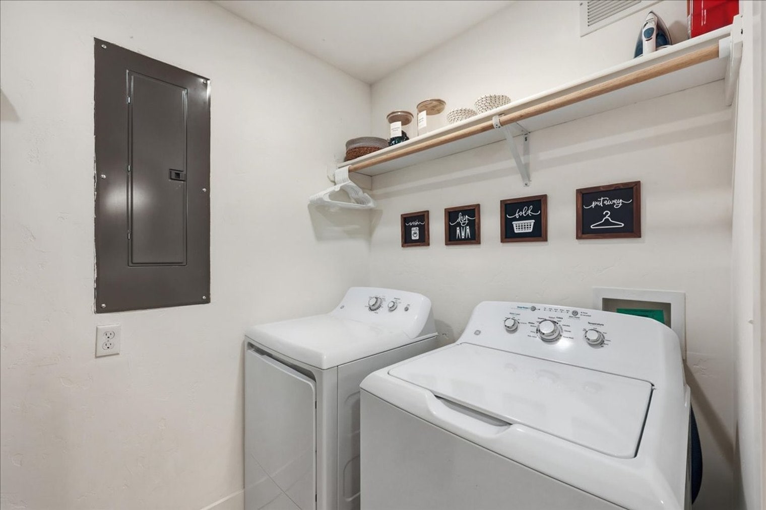 Building Photo - 1434 S Euclid Ave