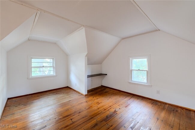 Building Photo - 997 Mohegan Trl
