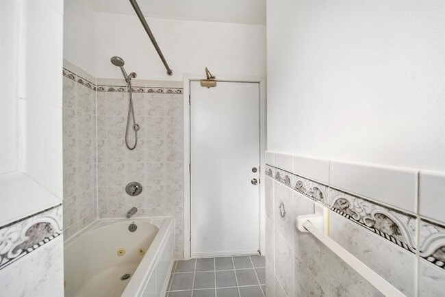 Building Photo - 800 Ocean Ave